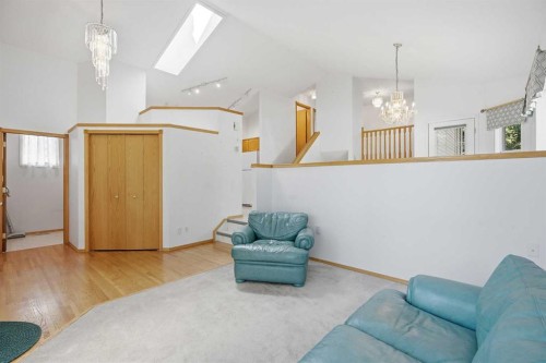 369 Hidden Valley Place Nw, Calgary, AB - Indoor