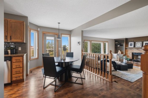 473 Hawkford Way Nw, Calgary, AB - Indoor Photo Showing Dining Room