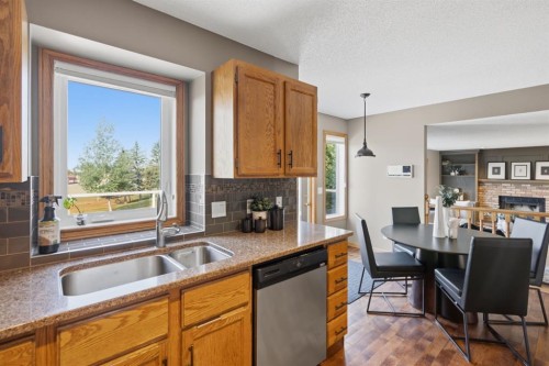 473 Hawkford Way Nw, Calgary, AB - Indoor Photo Showing Kitchen With Double Sink