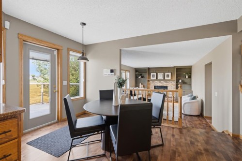 473 Hawkford Way Nw, Calgary, AB - Indoor Photo Showing Dining Room