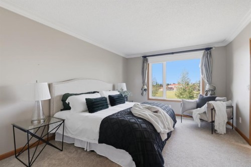 473 Hawkford Way Nw, Calgary, AB - Indoor Photo Showing Bedroom
