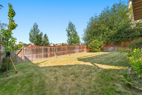 473 Hawkford Way Nw, Calgary, AB - Outdoor With Backyard