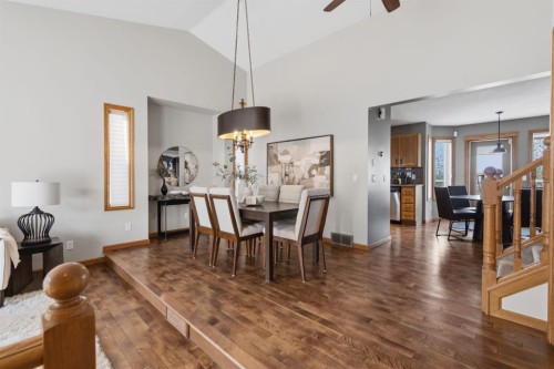 473 Hawkford Way Nw, Calgary, AB - Indoor Photo Showing Dining Room