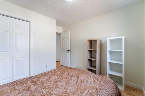 44 Templehill Drive Ne, Calgary, AB - Indoor Photo Showing Bedroom