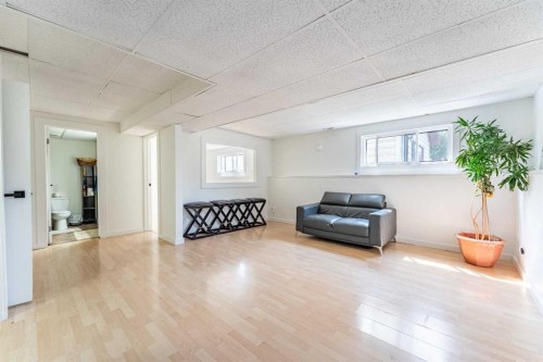 44 Templehill Drive Ne, Calgary, AB - Indoor