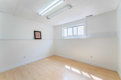 44 Templehill Drive Ne, Calgary, AB - Indoor Photo Showing Other Room