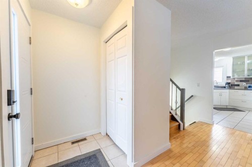 44 Templehill Drive Ne, Calgary, AB - Indoor Photo Showing Other Room
