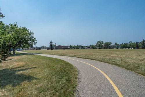 44 Templehill Drive Ne, Calgary, AB - Outdoor With View