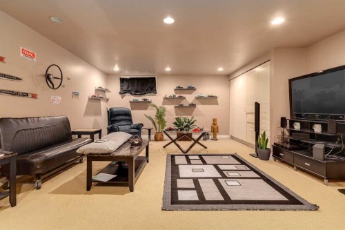 783 Lake Twintree Crescent Se, Calgary, AB - Indoor