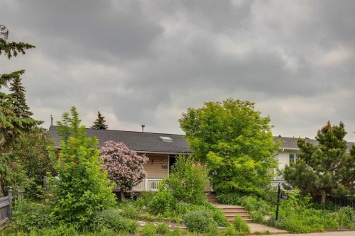 783 Lake Twintree Crescent Se, Calgary, AB - Outdoor