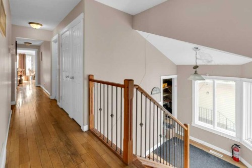 127 Scenic Cove Circle Nw, Calgary, AB - Indoor Photo Showing Other Room