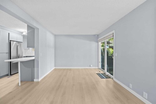 16-115 Bergen Road Nw, Calgary, AB - Indoor