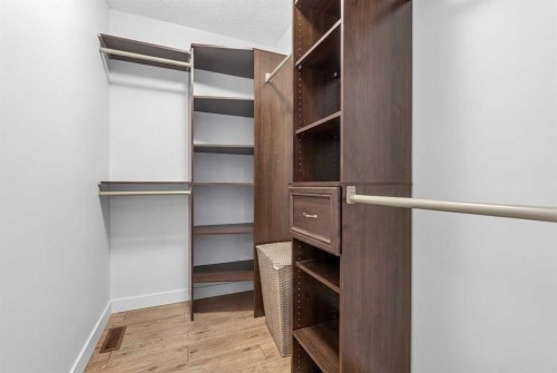 145 Lakeview Shores, Chestermere, AB - Indoor With Storage