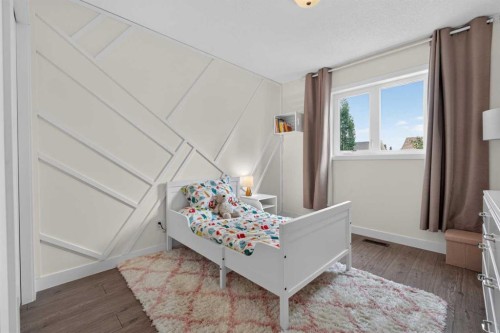 145 Lakeview Shores, Chestermere, AB - Indoor Photo Showing Bedroom