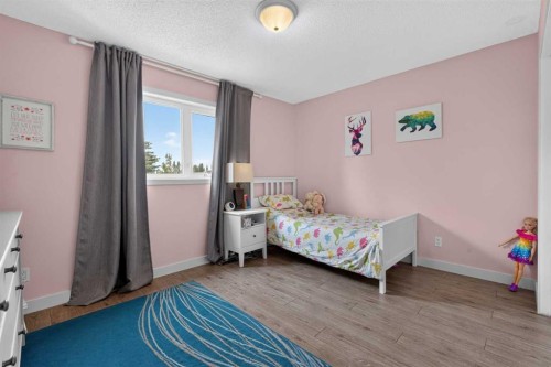 145 Lakeview Shores, Chestermere, AB - Indoor Photo Showing Bedroom