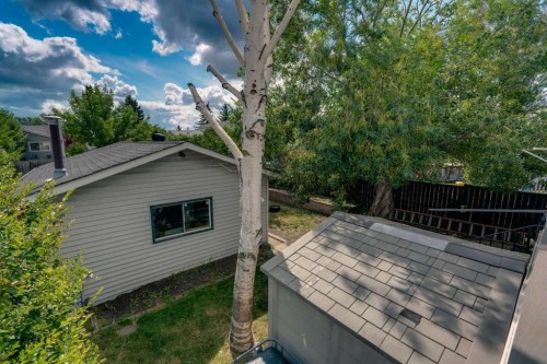 104 Falsby Way Ne, Calgary, AB - Outdoor