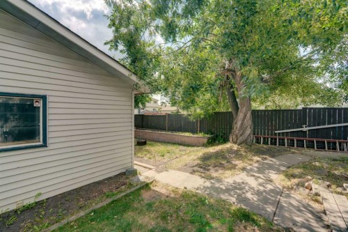 104 Falsby Way Ne, Calgary, AB - Outdoor