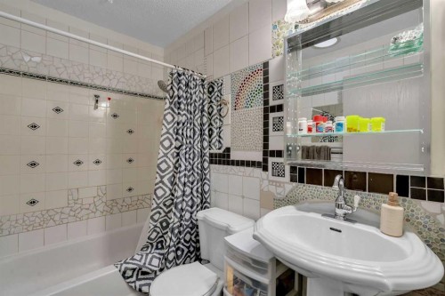 104 Falsby Way Ne, Calgary, AB - Indoor Photo Showing Bathroom