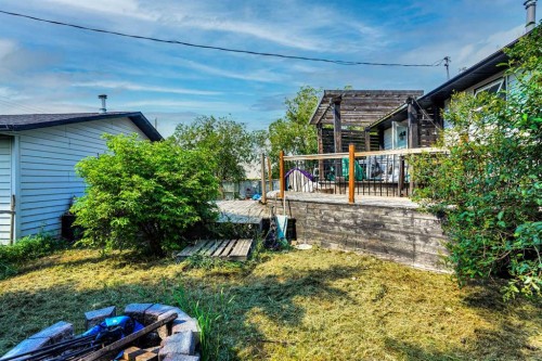 437 Mckinnon Drive, Carseland, AB - Outdoor