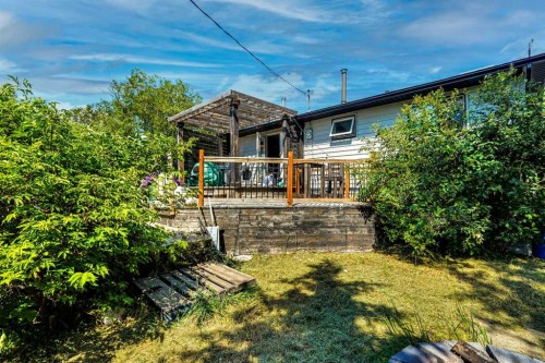 437 Mckinnon Drive, Carseland, AB - Outdoor With Deck Patio Veranda