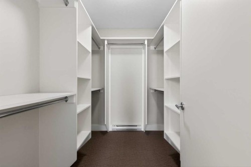 10-1717 27 Avenue Sw, Calgary, AB - Indoor With Storage