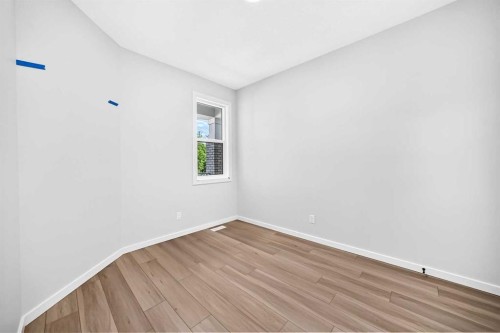 135 Mallard Heath Se, Calgary, AB - Indoor Photo Showing Other Room