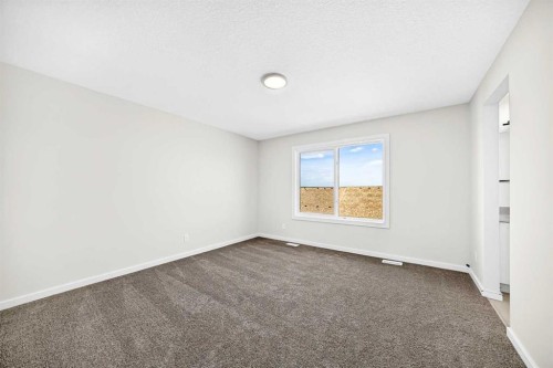 135 Mallard Heath Se, Calgary, AB - Indoor Photo Showing Other Room