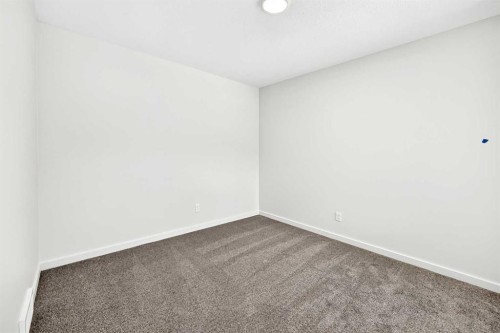 135 Mallard Heath Se, Calgary, AB - Indoor Photo Showing Other Room