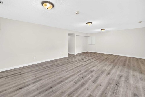 531 Stonegate Road Nw, Airdrie, AB - Indoor Photo Showing Other Room