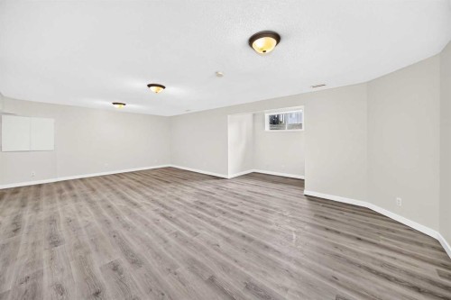 531 Stonegate Road Nw, Airdrie, AB - Indoor Photo Showing Other Room
