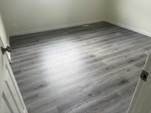 531 Stonegate Road Nw, Airdrie, AB - Indoor Photo Showing Other Room