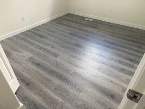 531 Stonegate Road Nw, Airdrie, AB - Indoor Photo Showing Other Room