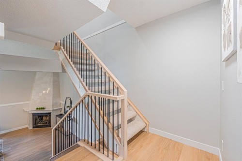 602-919 38 Street Ne, Calgary, AB - Indoor Photo Showing Other Room