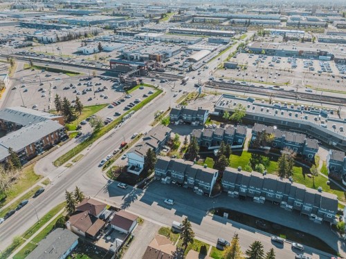 602-919 38 Street Ne, Calgary, AB - Outdoor With View
