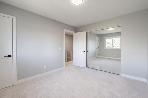 602-919 38 Street Ne, Calgary, AB - Indoor Photo Showing Other Room