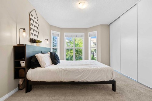 38 Auburn Bay Gardens Se, Calgary, AB - Indoor Photo Showing Bedroom