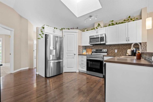 38 Auburn Bay Gardens Se, Calgary, AB - Indoor Photo Showing Kitchen With Stainless Steel Kitchen