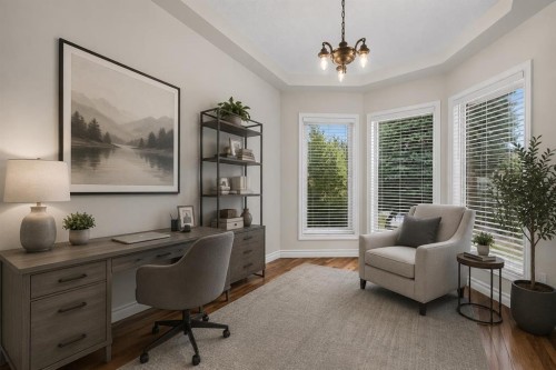 21 Strathearn Gardens Sw, Calgary, AB - Indoor Photo Showing Other Room