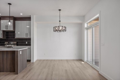 140 Lakewood Crescent, Strathmore, AB - Indoor Photo Showing Kitchen