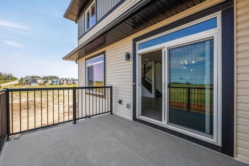 140 Lakewood Crescent, Strathmore, AB - Outdoor With Exterior