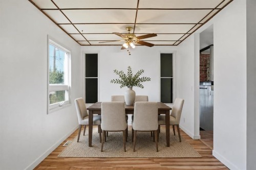 7807 Olympia Bay Se, Calgary, AB - Indoor Photo Showing Dining Room