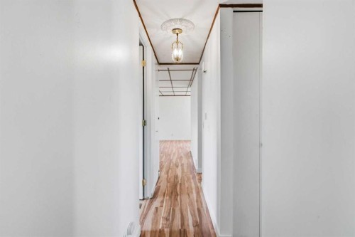 7807 Olympia Bay Se, Calgary, AB - Indoor Photo Showing Other Room
