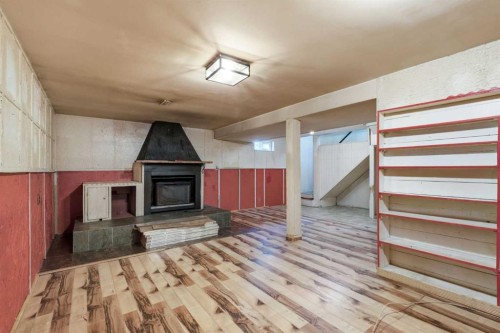 7807 Olympia Bay Se, Calgary, AB - Indoor Photo Showing Other Room