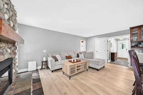 520 Oakwood Place Sw, Calgary, AB 