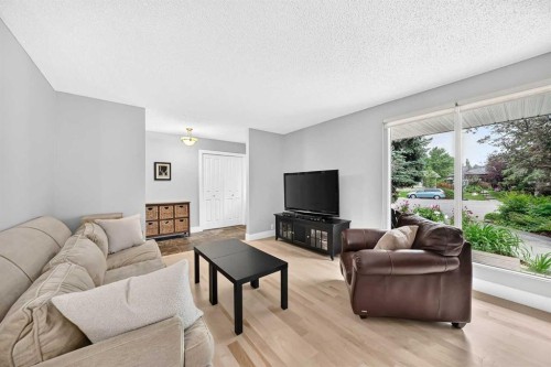520 Oakwood Place Sw, Calgary, AB 
