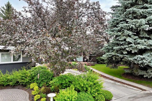 520 Oakwood Place Sw, Calgary, AB 