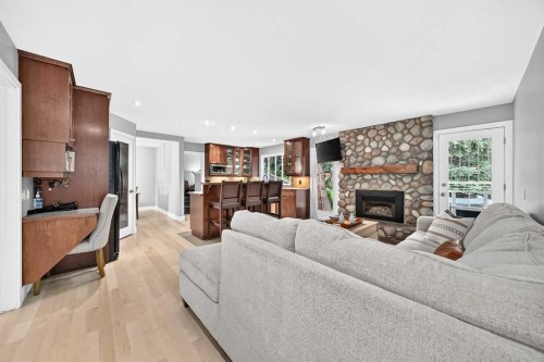 520 Oakwood Place Sw, Calgary, AB 