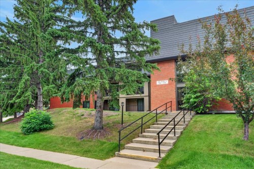 3106-4001C 49 Street Nw, Calgary, AB - Outdoor