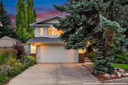 176 Sandpiper Circle NW Calgary, AB T3K 3M5