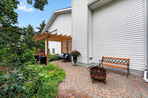 176 Sandpiper Circle Nw, Calgary, AB - Outdoor With Exterior